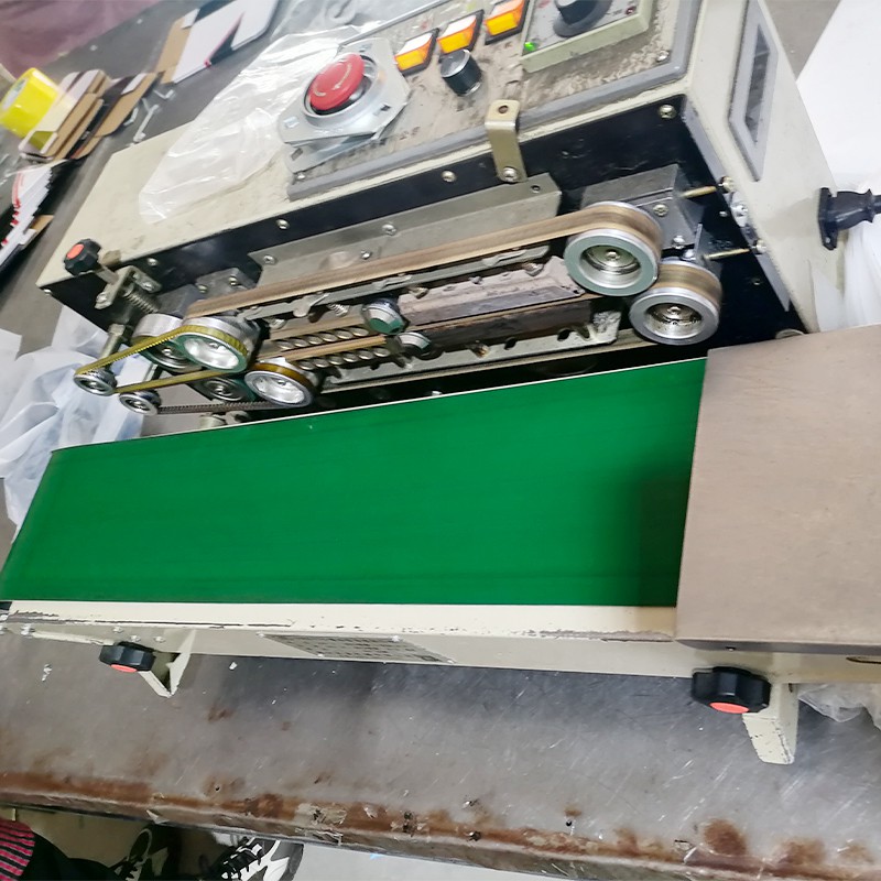 2..Sealing machine